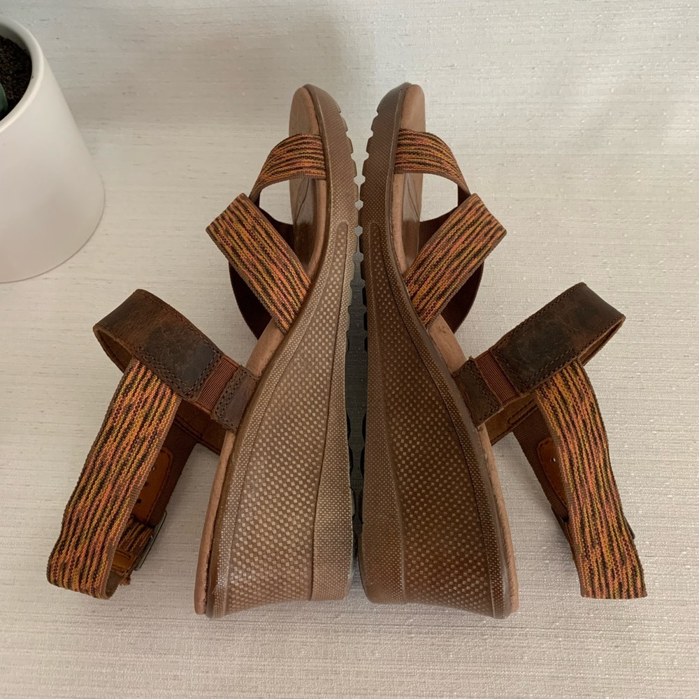 New KEEN Skyline Brown/Thrush Leather Wedge Sandals Woman’s 8.5 - Picture 8 of 13